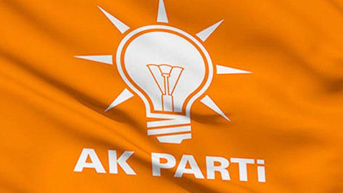 AK Parti'de bir istifa daha mı geliyor? Fakıbaba'nın paylaşımını beğenen isimden açıklama var