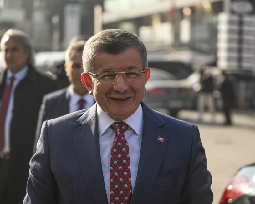 AK Parti'den Davutoğlu'nun 'altılı masa' açıklamasına ilk tepki! 