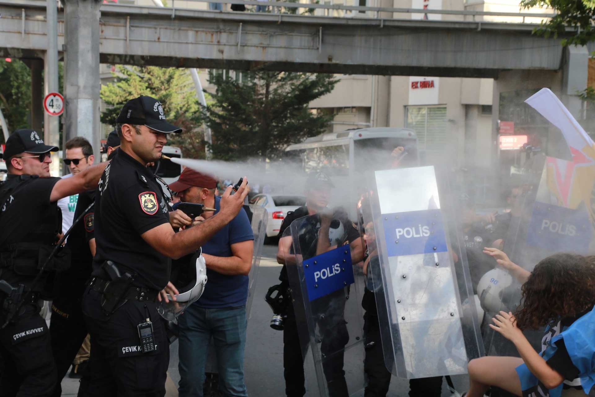 Ankara’da polis müdahale etti: En az 20 kişi gözaltında
