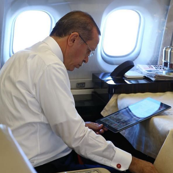 Cumhurbaşkanı Erdoğan'dan Uçakta Asgari Ücret Açıklaması