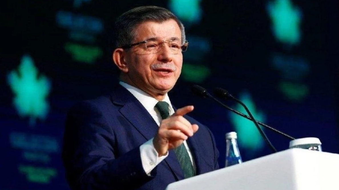 Davutoğlu, liderler turuna çıkıyor