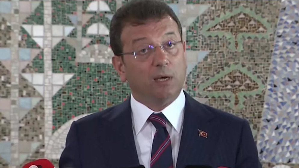 Ekrem İmamoğlu'ndan eleştirilere 'çizme' ve 'şov' yanıtı...