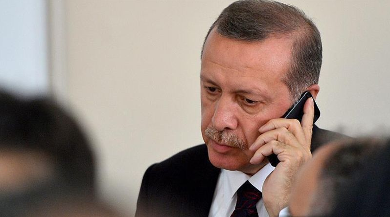 Erdoğan aradı, Hande Fırat canlı yayını terk etti!