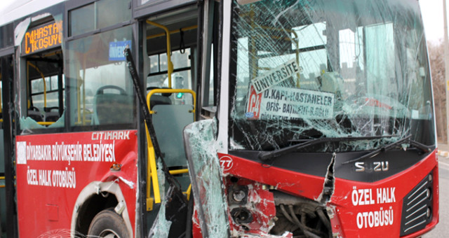 Halk otobüsü ile polis aracı kafa kafaya çarpıştı: 16 yaralı