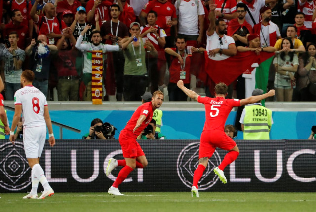 İngiltere son dakikada Tunus'u devirdi: 2-1
