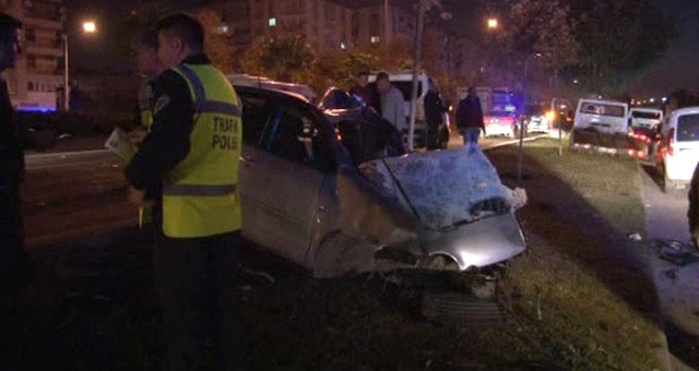 İzmir'de Trafik Kazası! 2 Polis Şehit, 3 Ağır Yaralı
