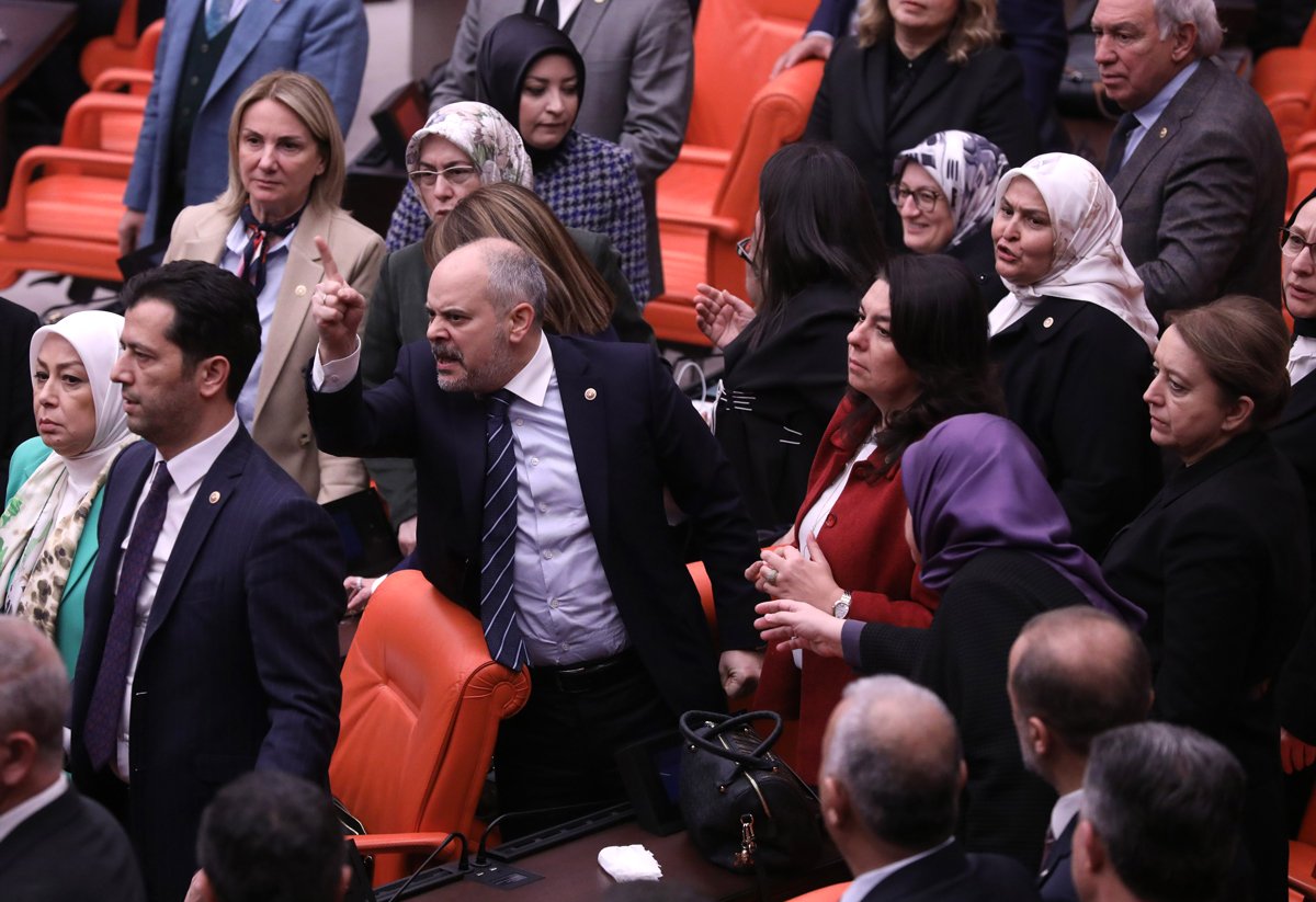 Meclis’te tansiyon yükseldi