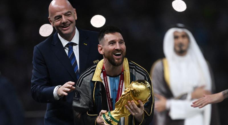 Messi tarih yazdı! 2022 Dünya Kupası finalinde Fransa'yı penaltılarda mağlup eden Arjantin, şampiyon oldu