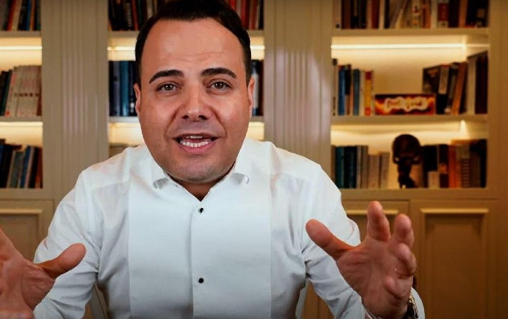 Özgür Demirtaş’ı kızdıran dolar sorusu: Ben olsam utanırım