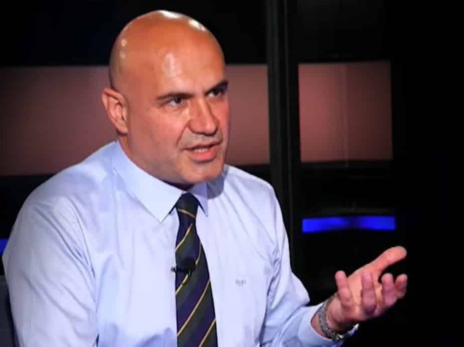 Turhan Çömez: Erdoğan’ın yakın çevresi yurt dışına gidiyor
